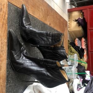 Gianmarco Lorenzi Black Leather Heel Booties Sz 40